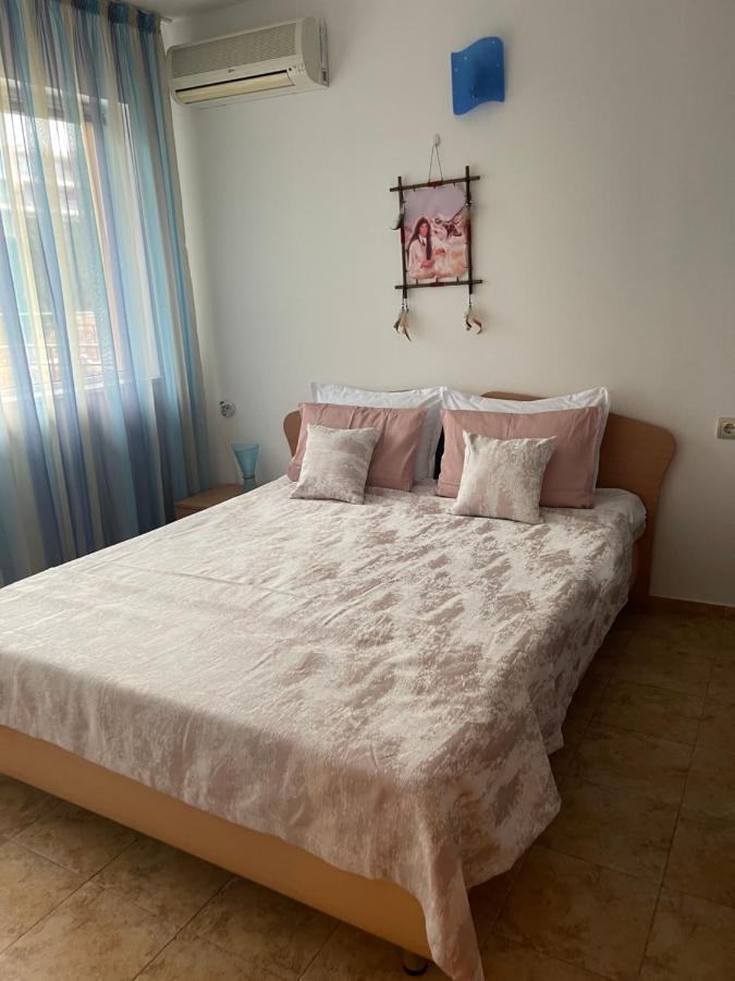 Le Premiere Randevu Apartment Sveti Vlas Exterior photo